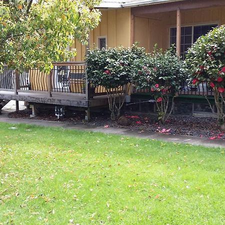 Redwood Inn Willits Ngoại thất bức ảnh