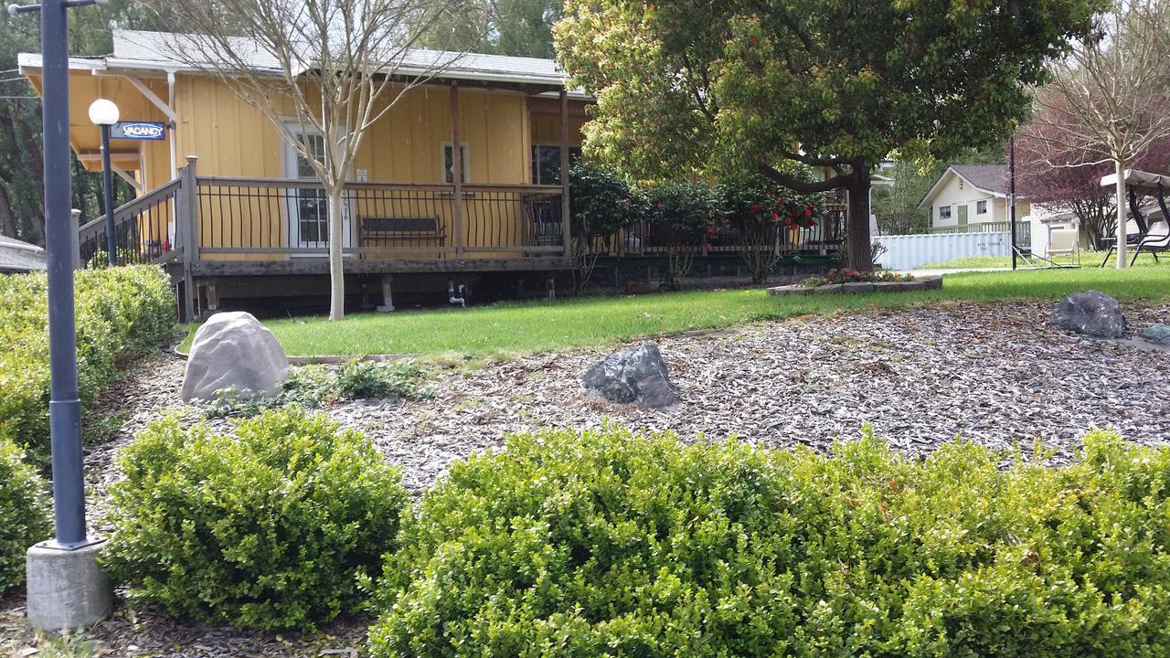 Redwood Inn Willits Ngoại thất bức ảnh